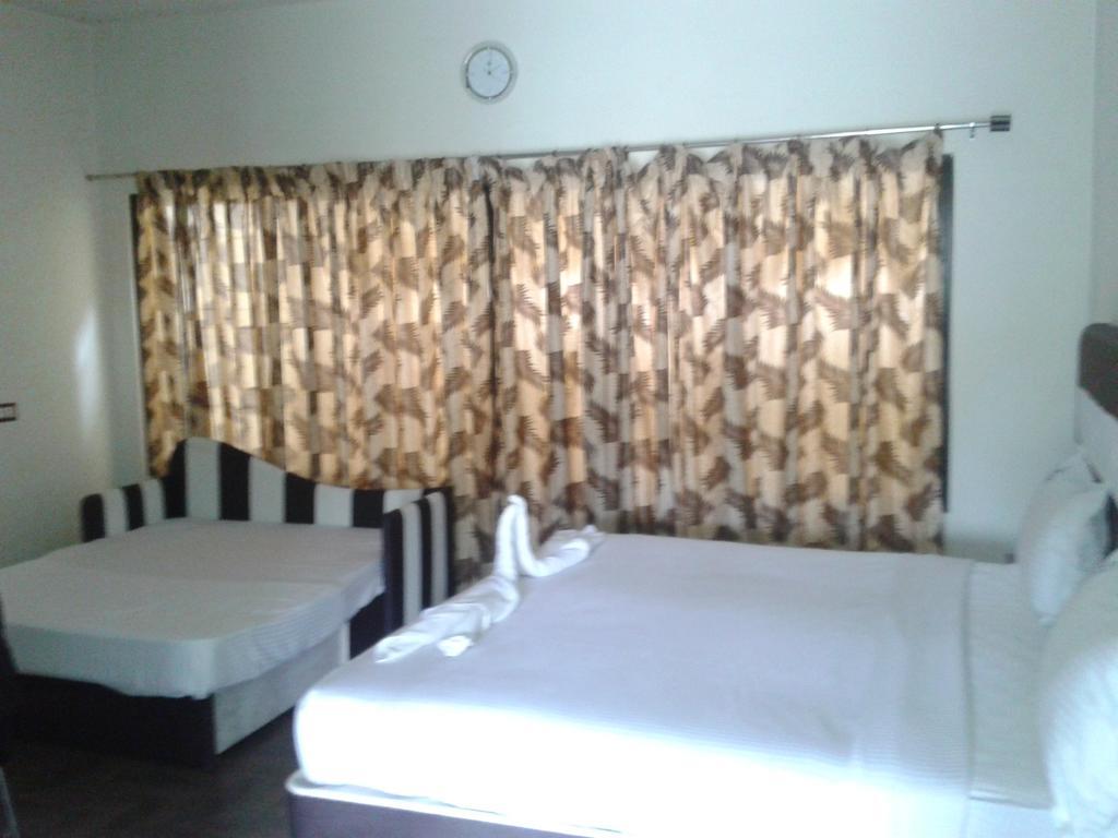Happy Nest Yercaud Hotell Rum bild